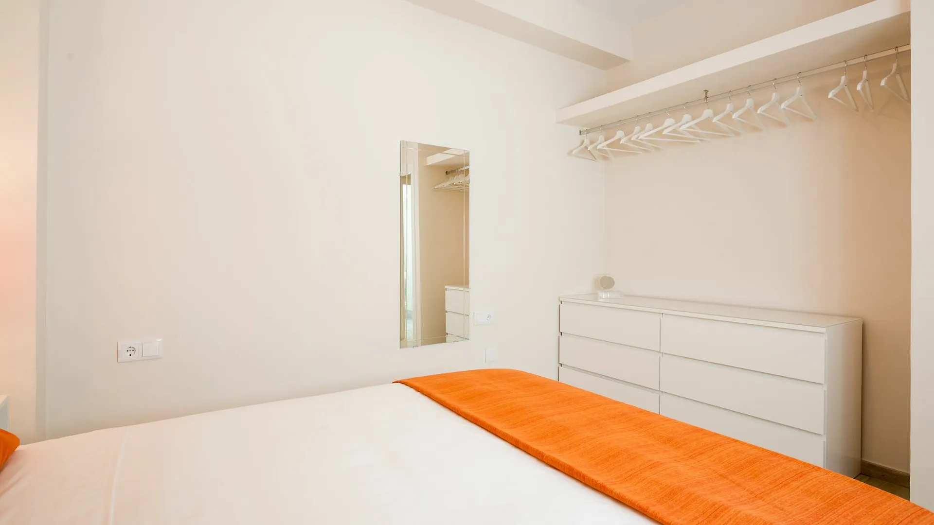 Thyssen Relax & Quiet Apartment Malaga